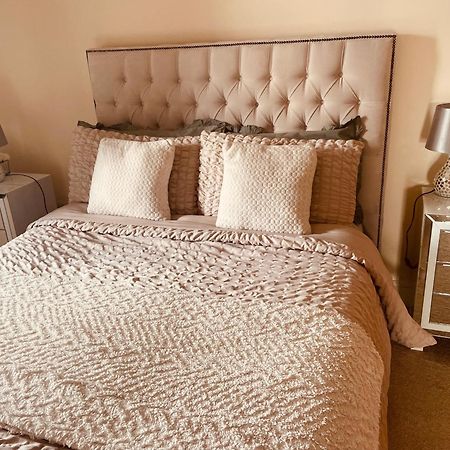 A Room In Central Park Apts Carrick on Shannon エクステリア 写真